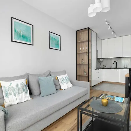 Przestronny Z 2 Sypialniami I Balkonem By Renters