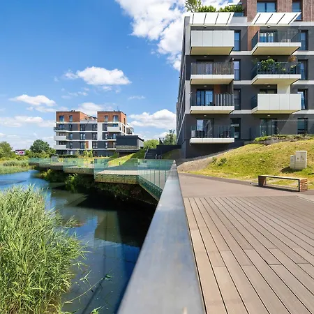 Apartament Przestronny Z 2 Sypialniami I Balkonem By Renters *